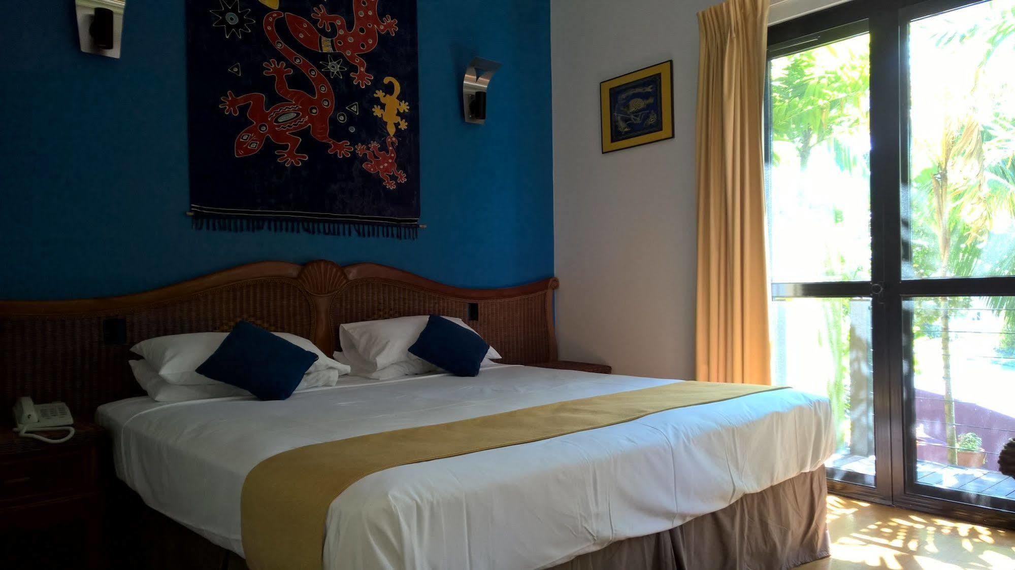 Dreamcatcher Beach-Side Apartments Port Douglas Esterno foto